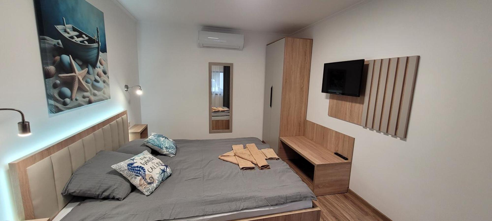 Csaladi Kikoeto Apartman Gyula Eksteriør billede