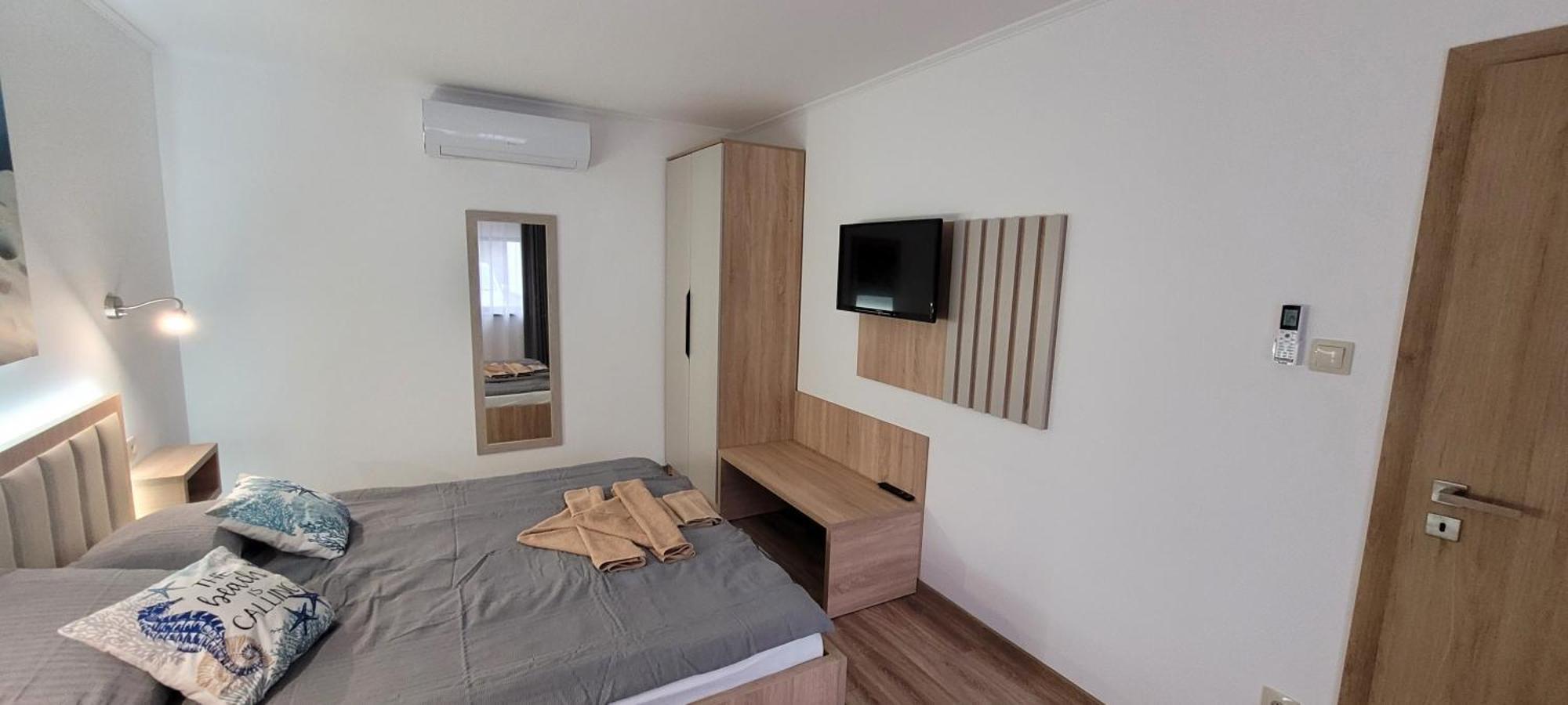 Csaladi Kikoeto Apartman Gyula Eksteriør billede