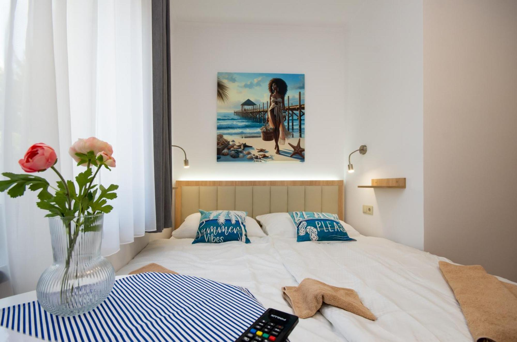 Csaladi Kikoeto Apartman Gyula Eksteriør billede