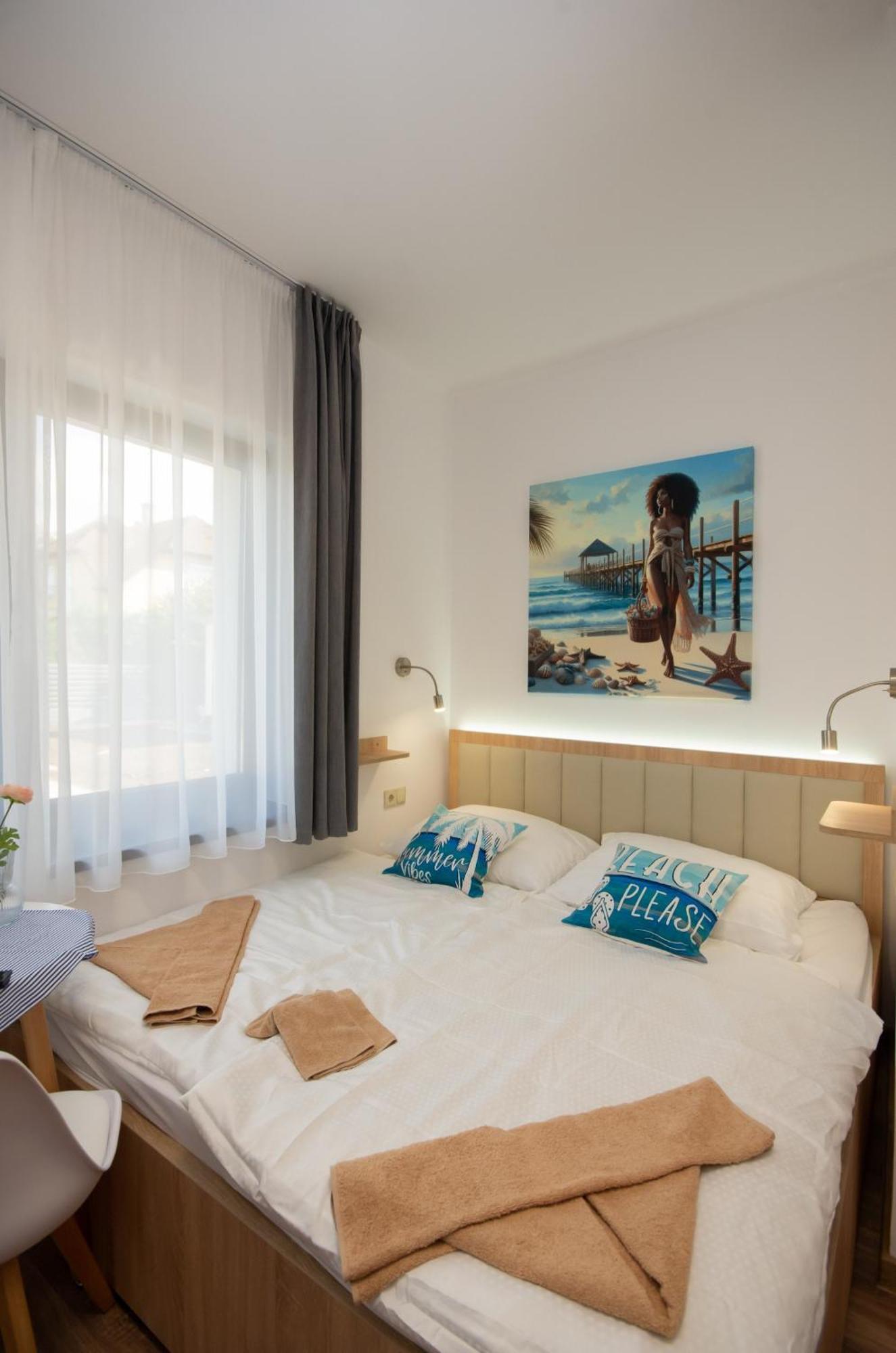 Csaladi Kikoeto Apartman Gyula Eksteriør billede